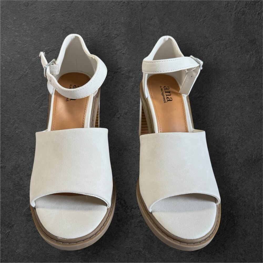 ana a new approach Pixley Cream block heel woman's shoes SZ/7.5